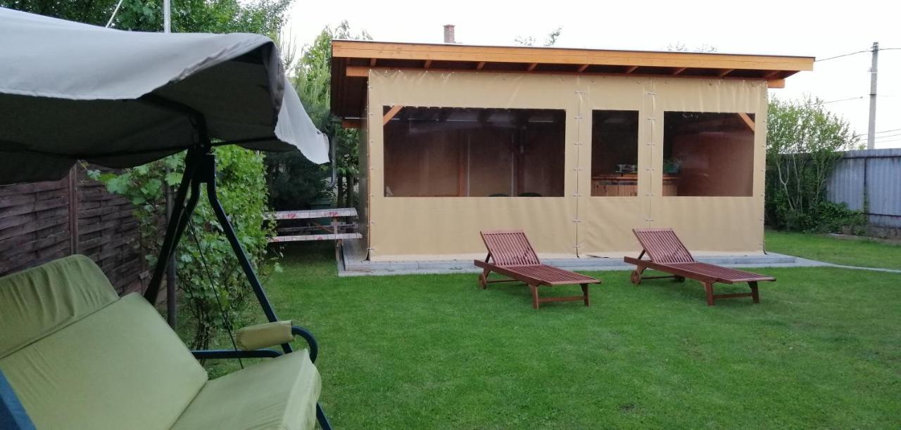 Apollo Vendeghaz Lägenhet Edelény Exteriör bild